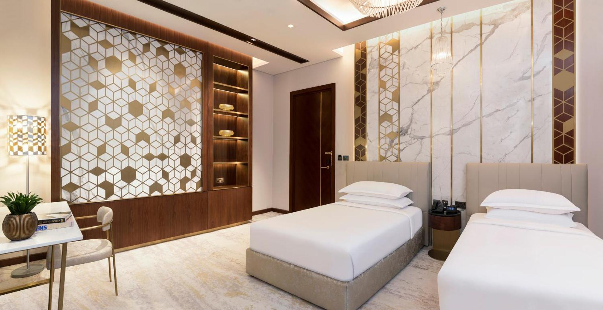 Velero Hotel Doha Lusail Ngoại thất bức ảnh A guest room at the hotel