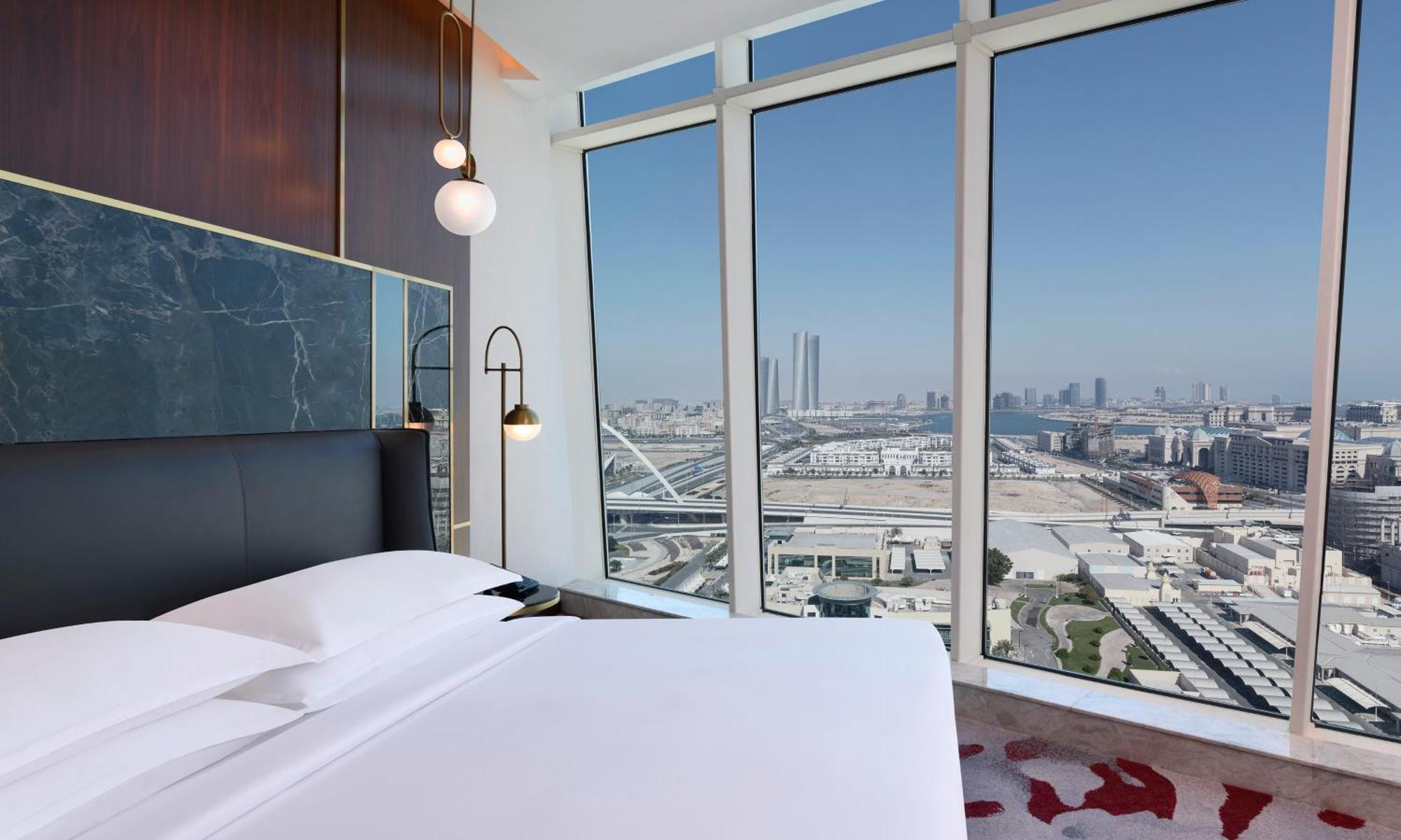 Velero Hotel Doha Lusail Ngoại thất bức ảnh A bedroom at the hotel