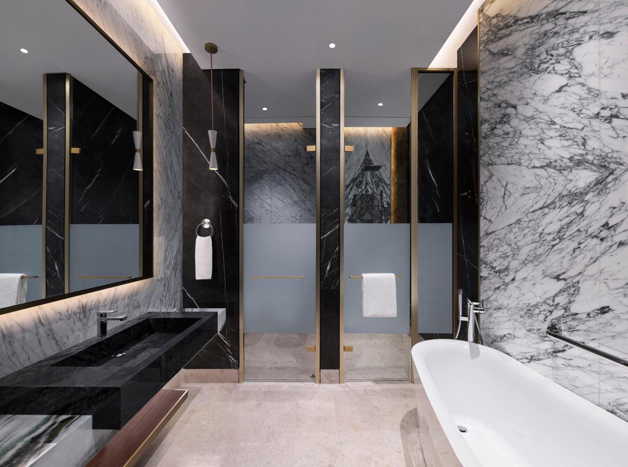 Velero Hotel Doha Lusail Ngoại thất bức ảnh Bathroom