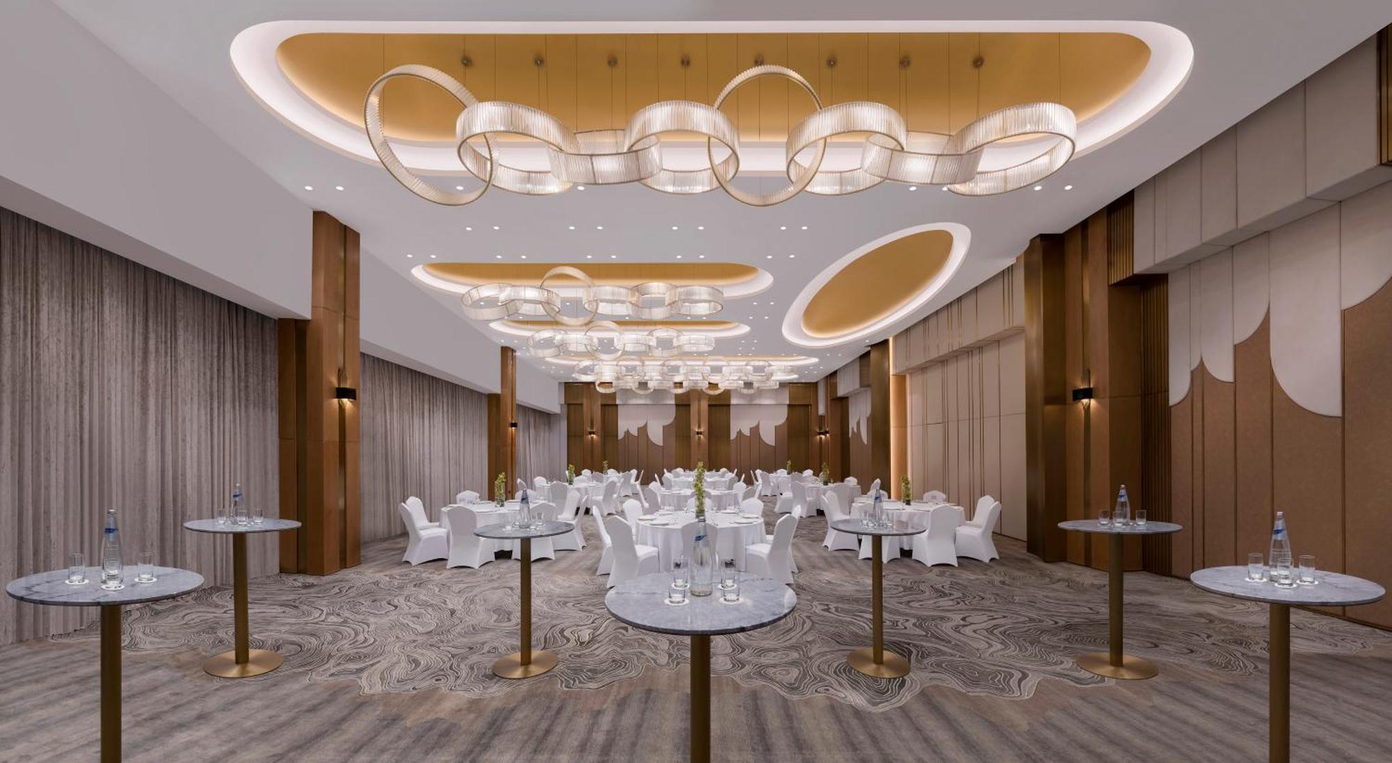 Velero Hotel Doha Lusail Ngoại thất bức ảnh The ballroom