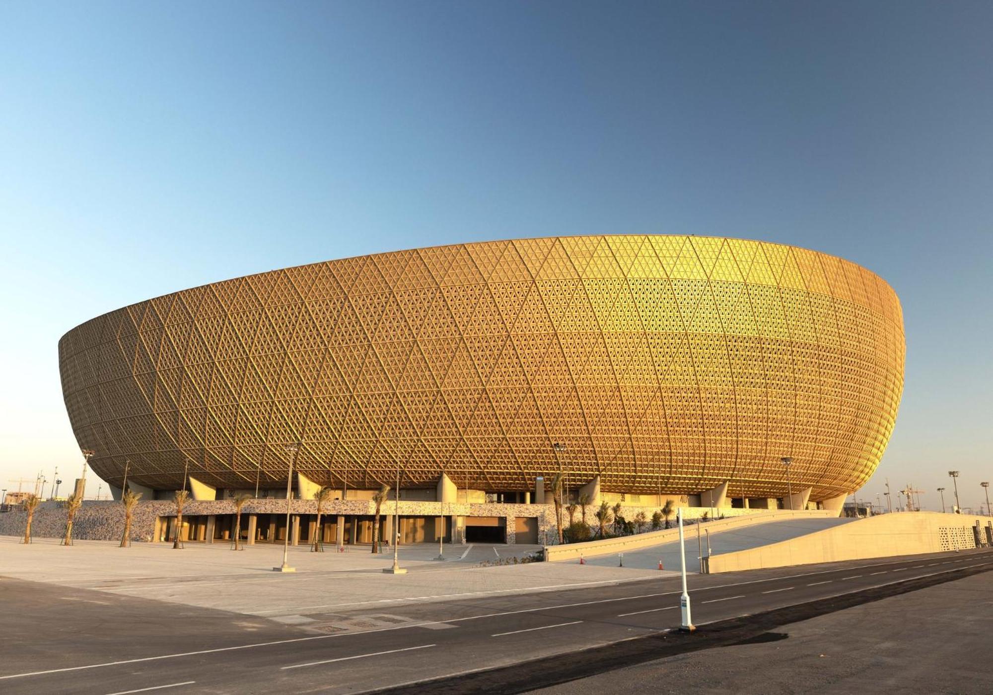 Velero Hotel Doha Lusail Ngoại thất bức ảnh The King Fahd International Stadium in Riyadh hosted the final
