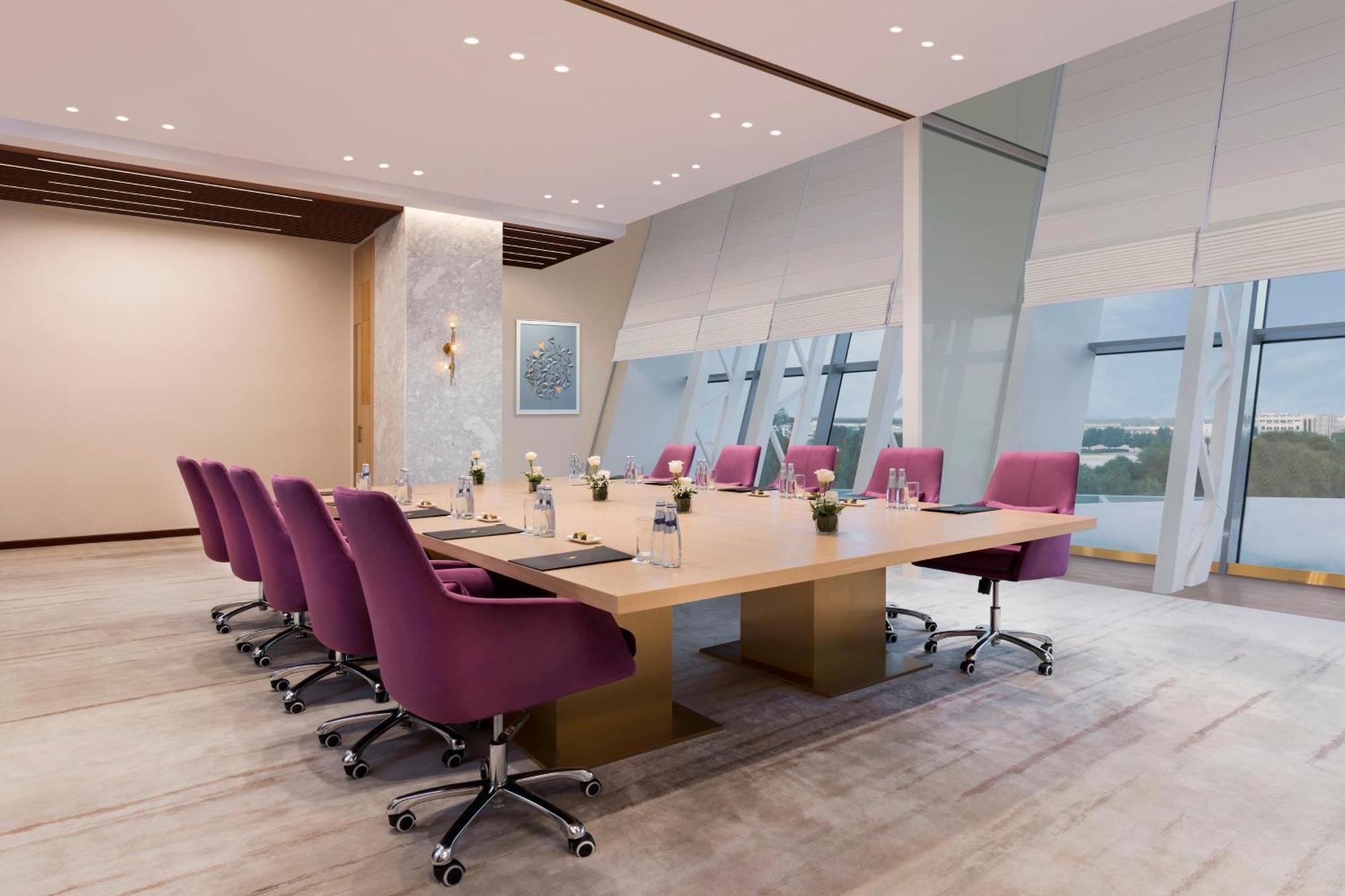 Velero Hotel Doha Lusail Ngoại thất bức ảnh Boardroom